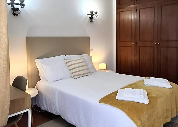 Quinta Aves - Double Bedroom 1 Affittacamere Odiáxere