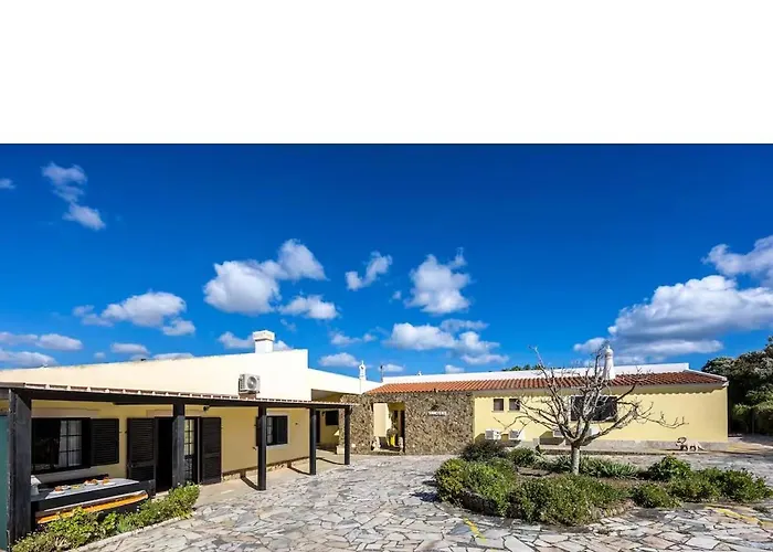 Quinta Aves - Double Bedroom 1 3*